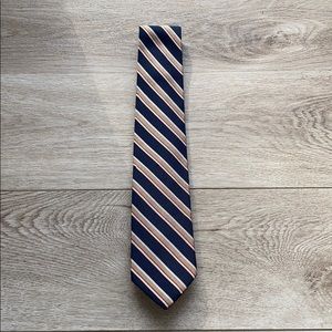 Gucci Accessories - Gucci vintage silk tie Gucci Accessories - Gucci vintage silk tie